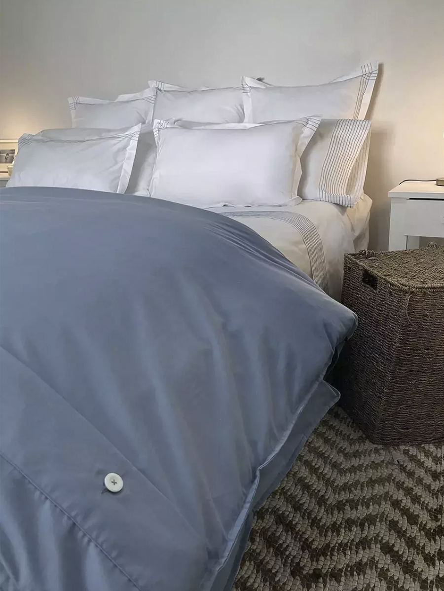 Funda de edredón de color celeste